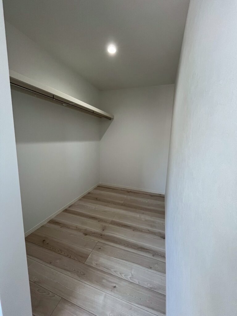 0cd6e99b-7174-484d-b99a-9a3a26f837e1