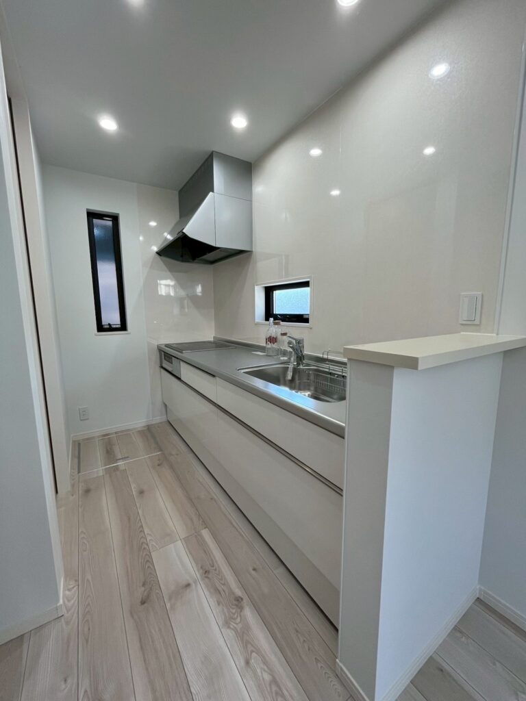 57f3fbbb-1cc7-4929-b4ef-7ec3a290f2b4